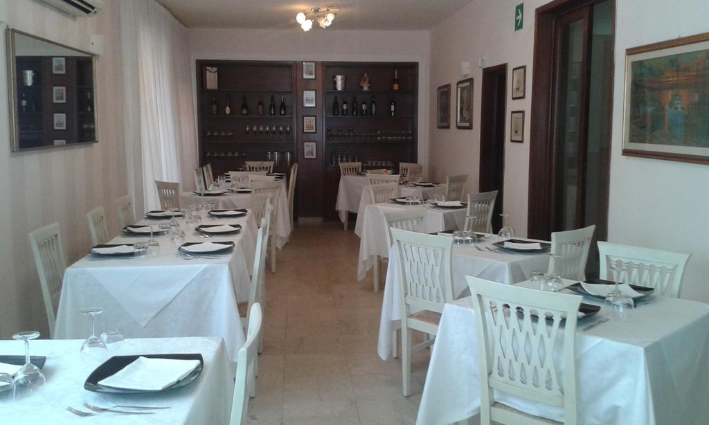 Hotel Ristorante La Terrazza Λίντο ντι Καμαϊόρε Εξωτερικό φωτογραφία
