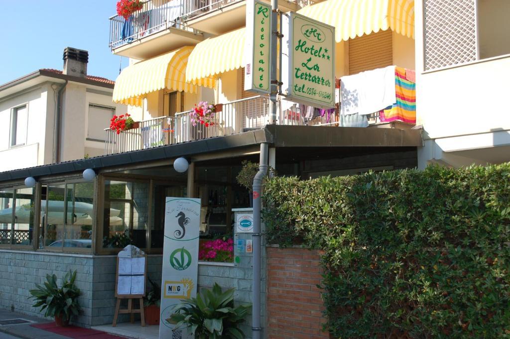Hotel Ristorante La Terrazza Λίντο ντι Καμαϊόρε Εξωτερικό φωτογραφία