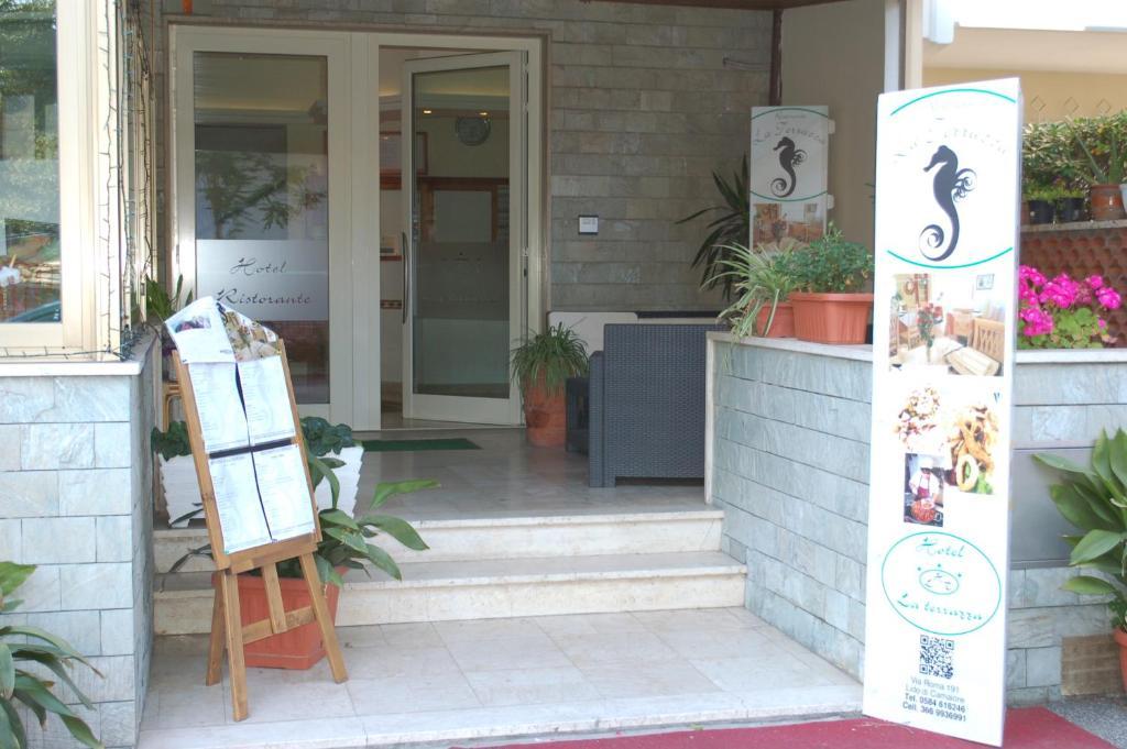 Hotel Ristorante La Terrazza Λίντο ντι Καμαϊόρε Δωμάτιο φωτογραφία