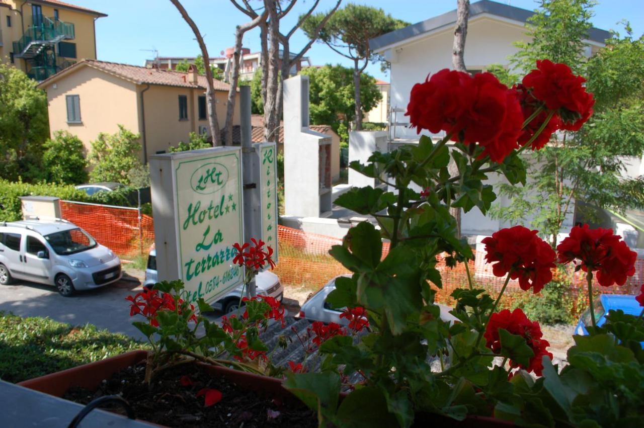 Hotel Ristorante La Terrazza Λίντο ντι Καμαϊόρε Εξωτερικό φωτογραφία
